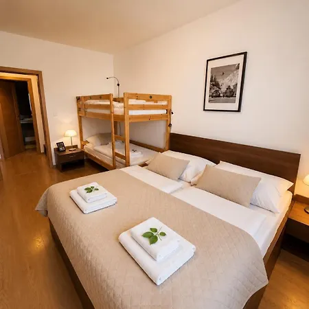 In-out Apartman