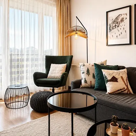 Apartman In-out *